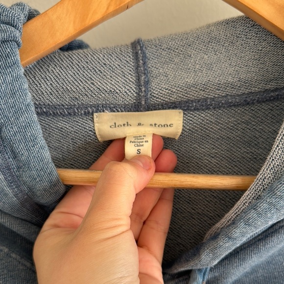 ANTHROPOLOGIE l Cloth & Stone Blue Plaid Layered Hoodie 100% Cotton Small - Picture 3 of 7